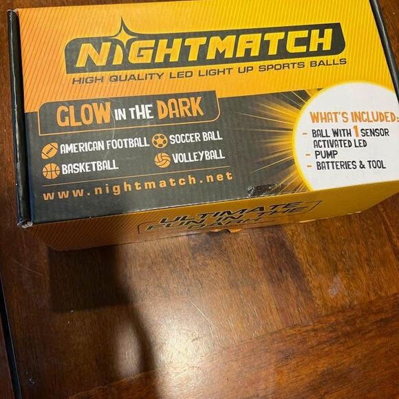 NIGHTMATCH Glow in The Dark Football - Ultra Bright Waterproof LED Light - Picture 4 of 5
